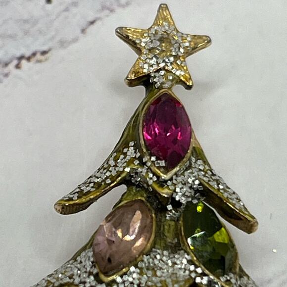 Hattie Carnegie signed vintage Christmas tree brooch + free brooch with purchase - Picture 2 of 8